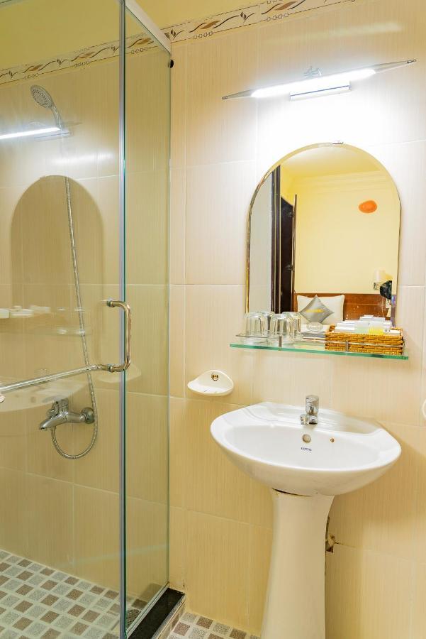 Cosmo Square Hotel Ho Chi Minh-staden Exteriör bild